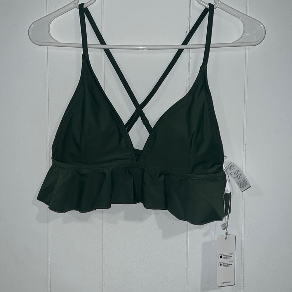 NWT CUPSHE bathing suit top. Top Only.